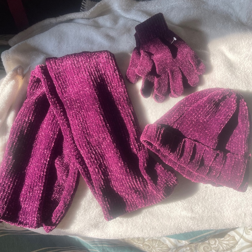 Women's 3 Piece Soft Fleece Scarf, Hat & Gloves Set